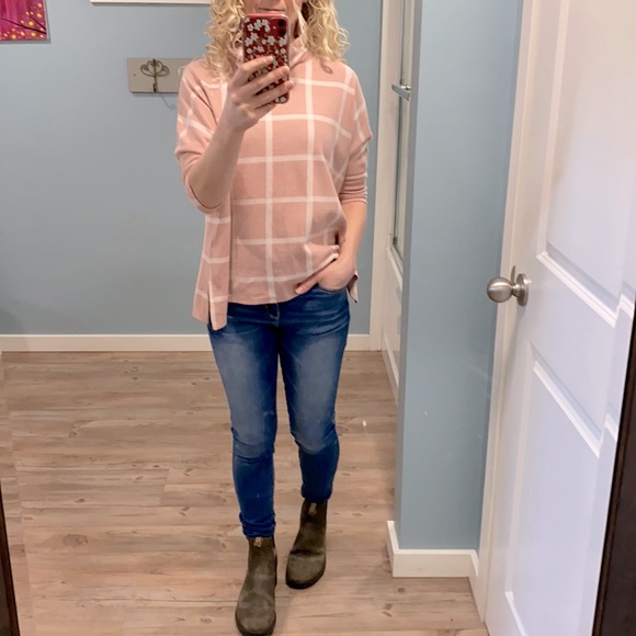 Forever New pink plaid sweater XXS - Picture 2 of 7